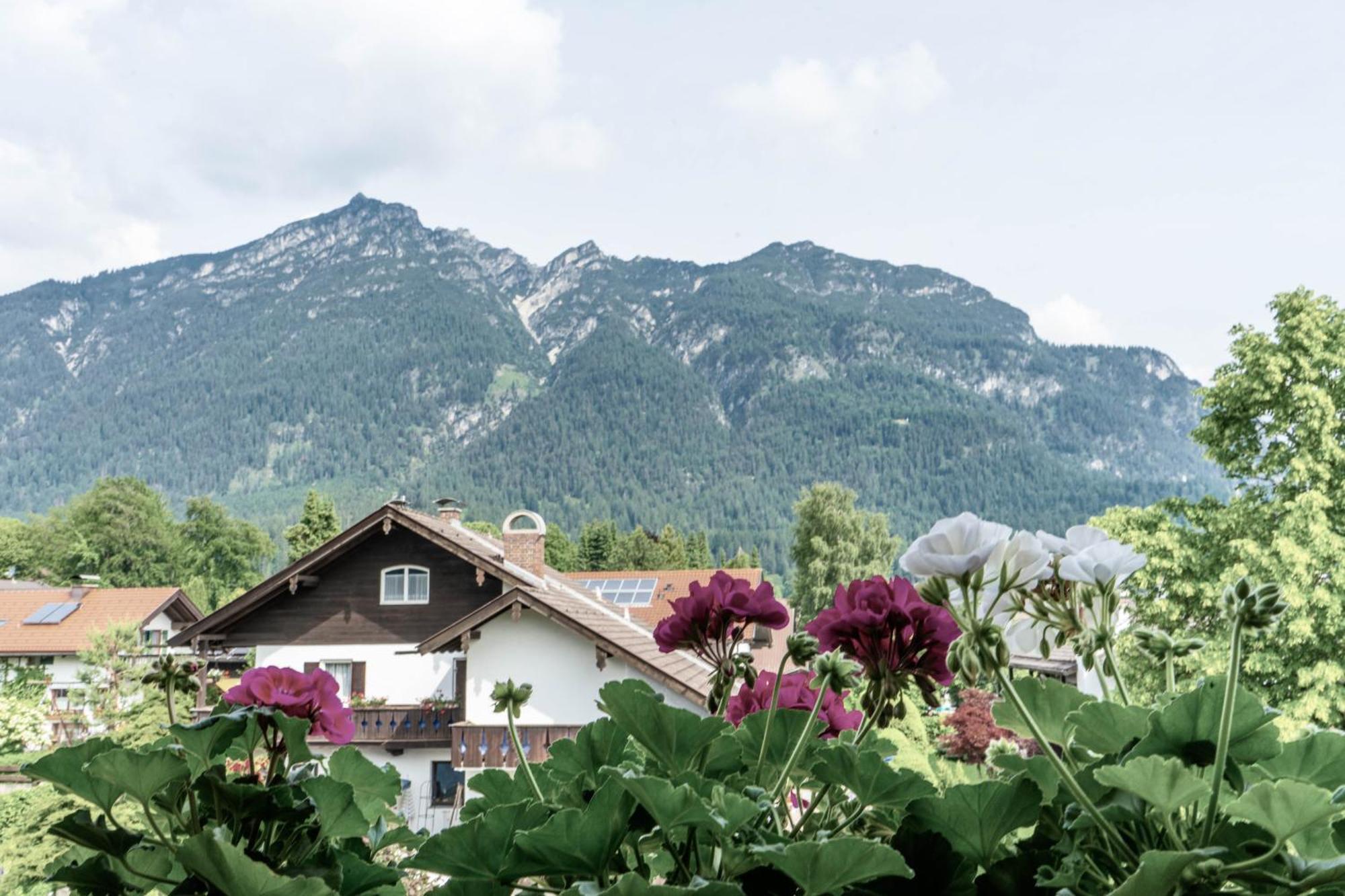 Gaestehaus Quirin Garmisch-Partenkirchen Eksteriør billede