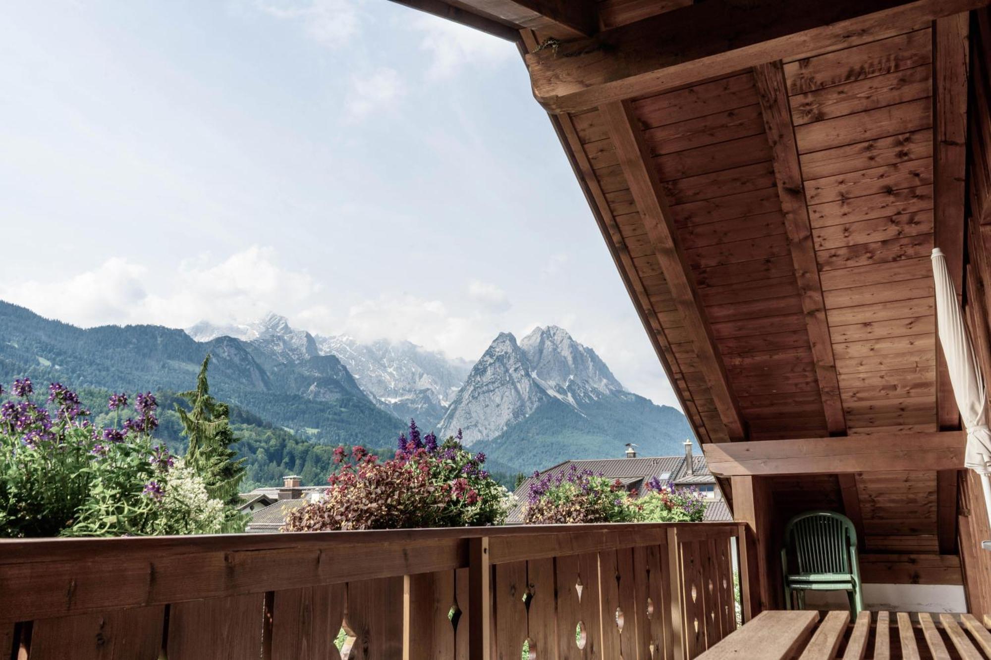 Gaestehaus Quirin Garmisch-Partenkirchen Eksteriør billede